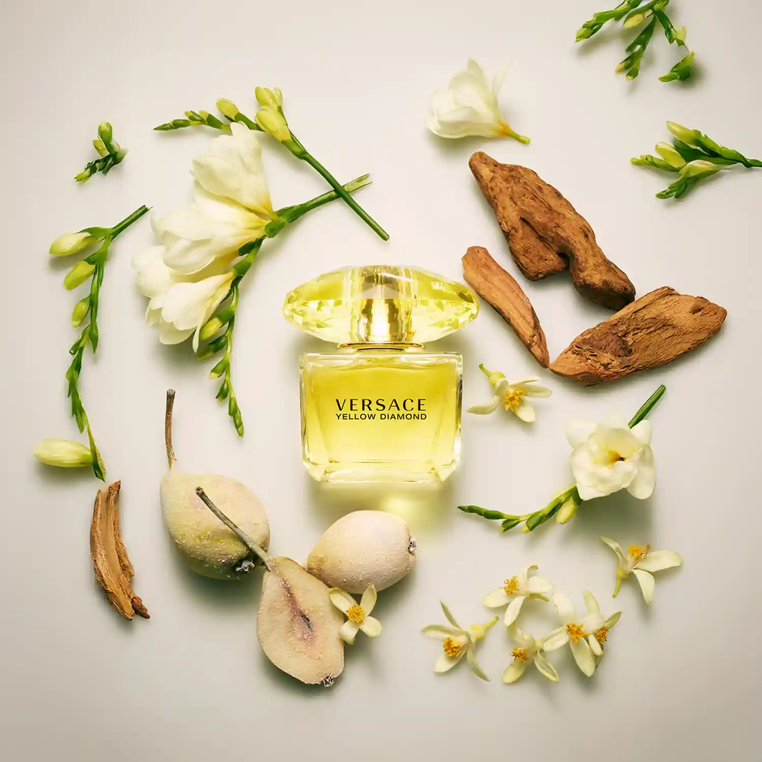 VERSACE YELLOW DIAMOND 6 Versace Yellow Diamond – parfum femme élégant Maroc