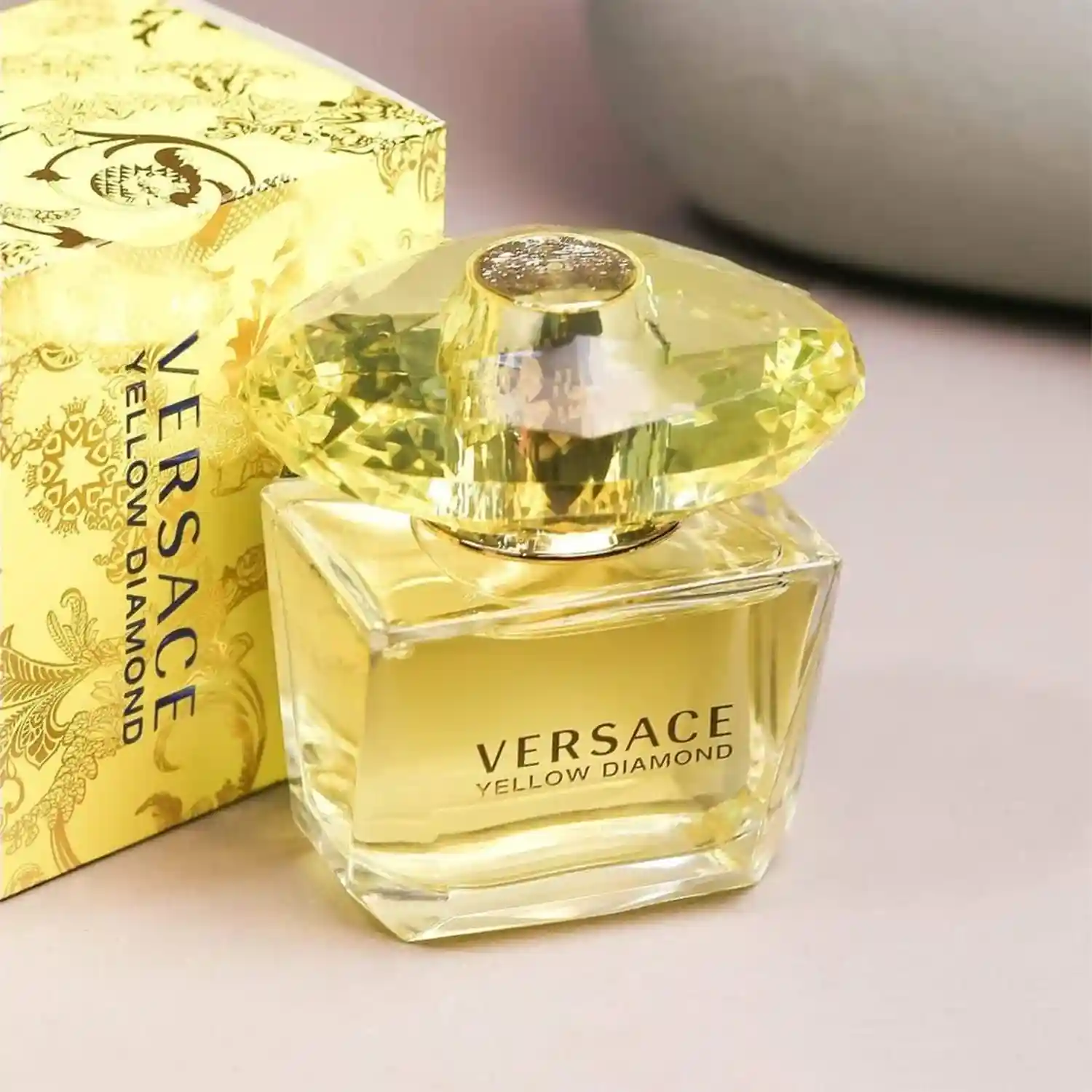 VERSACE YELLOW DIAMOND 5 Yellow Diamond Versace pour Femme – parfum avec emballage original