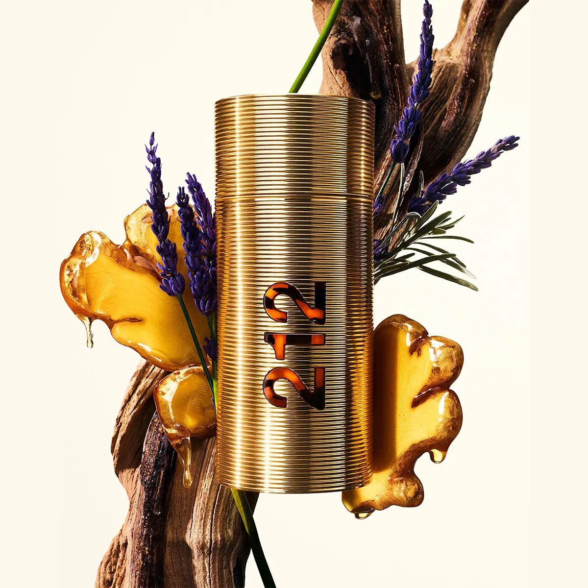 CAROLINA HERRERA 212 MEN PARFUM EAU DE PARFUM HOMME 4 CAROLINA HERRERA 212 MEN PARFUM EAU DE PARFUM HOMME – Image 2