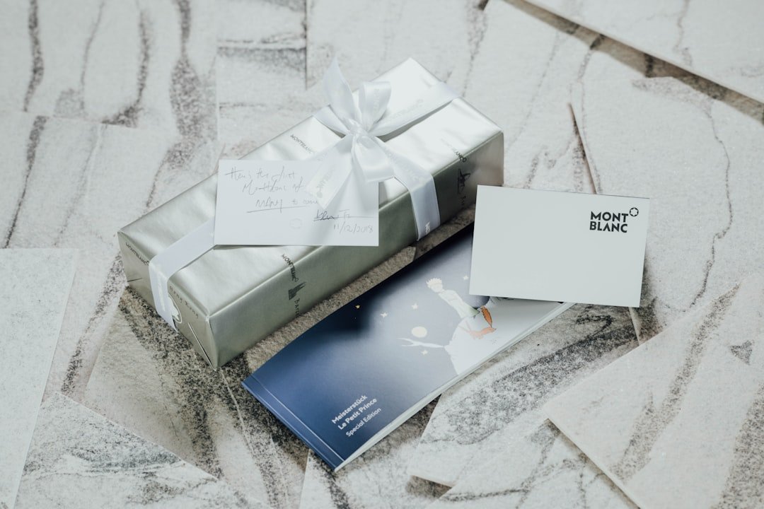 Title: The Ultimate Guide to Choosing the Perfect Coffret Oud Cadeau – A Luxury Gift That Leaves a Lasting Impression 2 coffret oud cadeau 1787703221 parfumerieluxofficiel parfum prix maroc