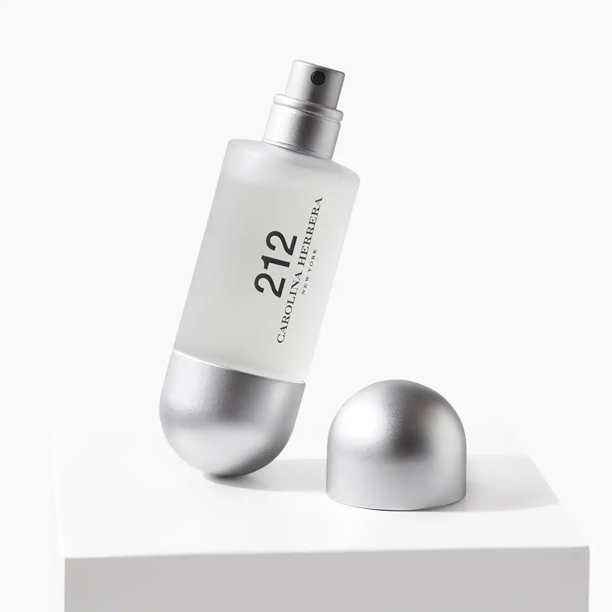 CAROLINA HERRERA 212 NYC EAU DE TOILETTE FEMME 8 CAROLINA HERRERA 212 NYC EAU DE TOILETTE FEMME – Image 6