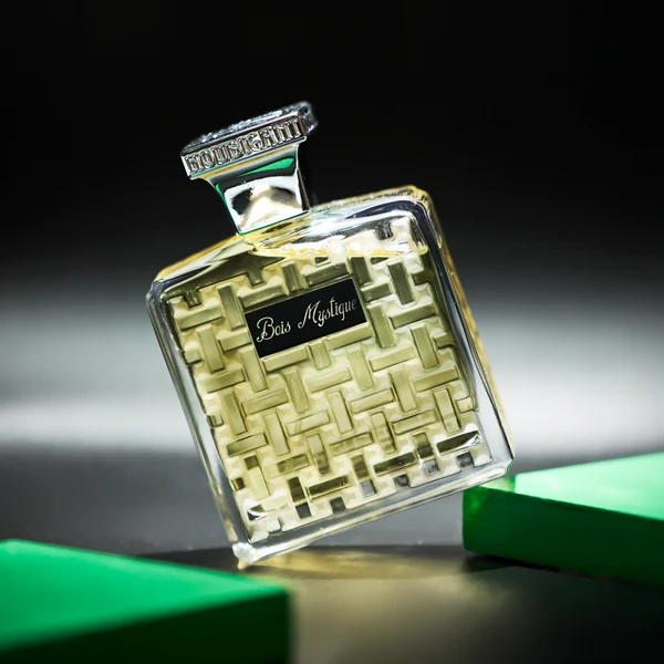 HOUBIGANT BOIS MYSTIQUE - EAU DE PARFUM EXTRÊME HOMME 5 HOUBIGANT BOIS MYSTIQUE - EAU DE PARFUM EXTRÊME HOMME – Image 3